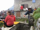 09 Dar da bere agli assetati 